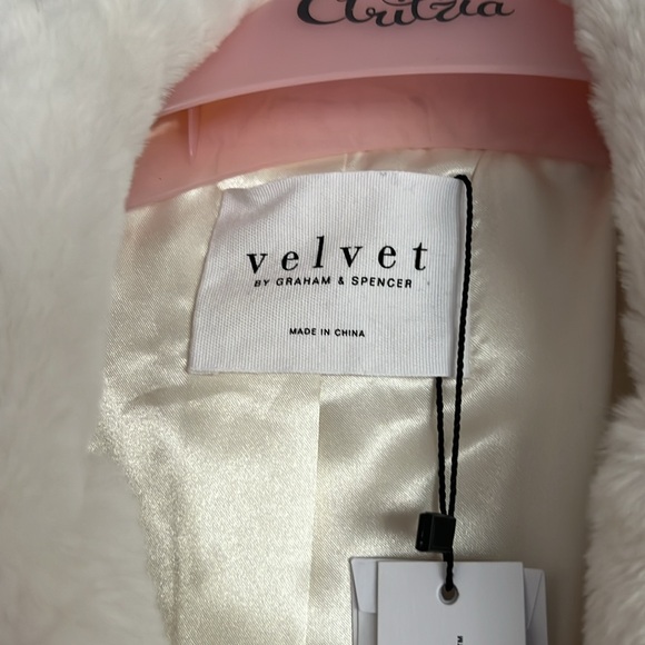 Velvet by Graham &Spencer - Picture 2 of 9